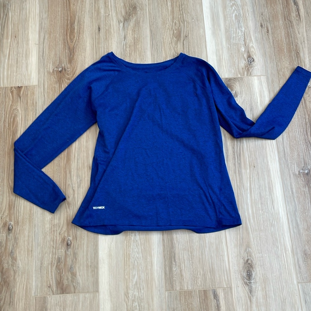Eastern Mountain Sports Techwick top